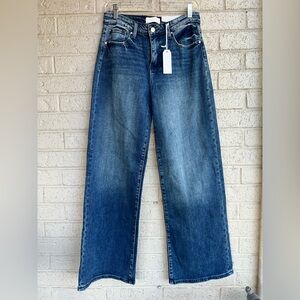 Petra 153 wide leg jeans size 7/27